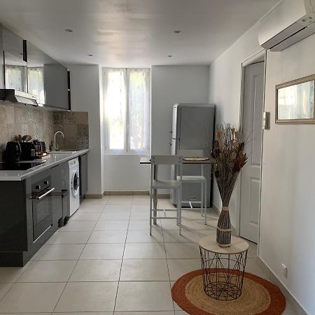 L'Almanarre Lägenhet Hyères Exteriör bild